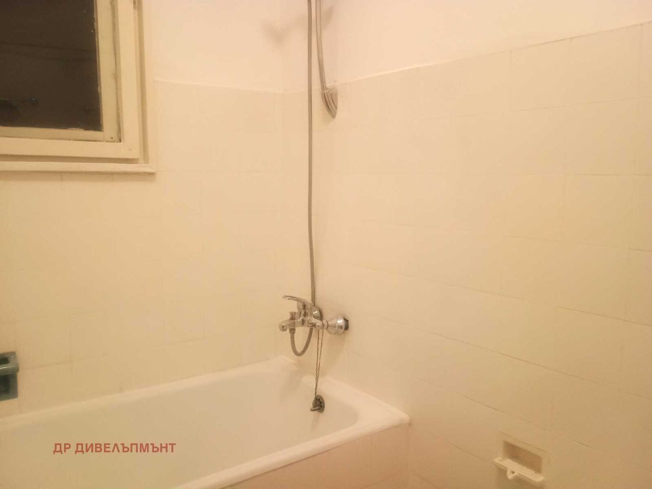 Дава се под наем Офис в София, Център - 150 кв.м за 1019.49 € - Снимка #11