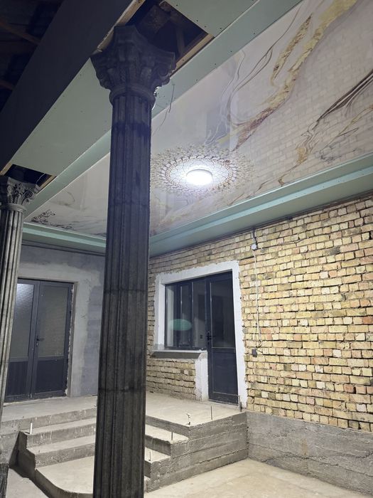 Hanaqada hovli sotiladi. Katejlarni yonida yangi hovli hech kim yasham