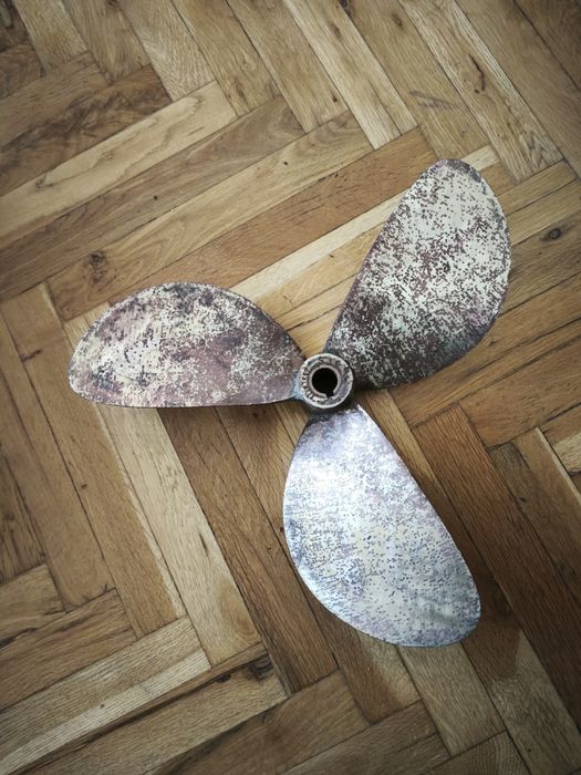 Винт за яхта, голяма лодка, кораб