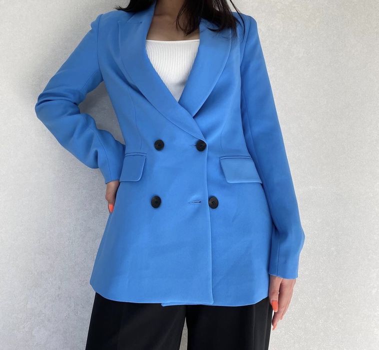 Продам Пиджак 6500 тенге