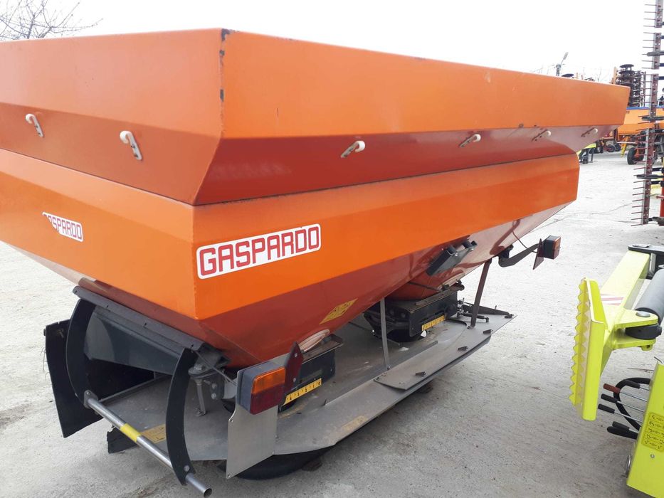 MA /distribuitor de îngrășăminte /1600 litri /Maschio Gaspardo /stoc