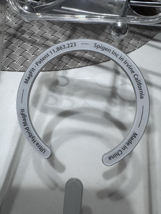 Нов кейс за iphone 17 pro max