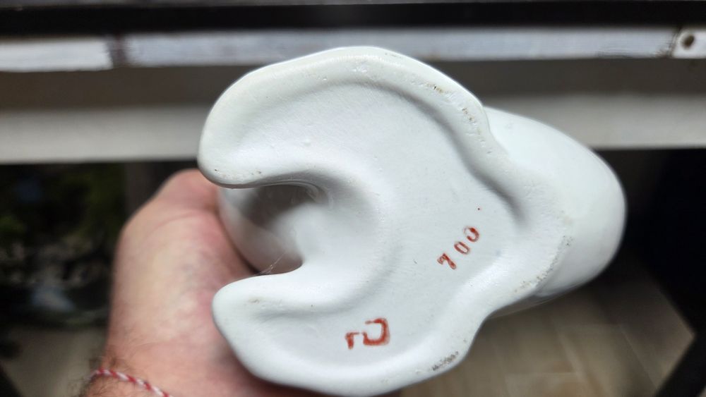 Порцеланова бутилка с чаши