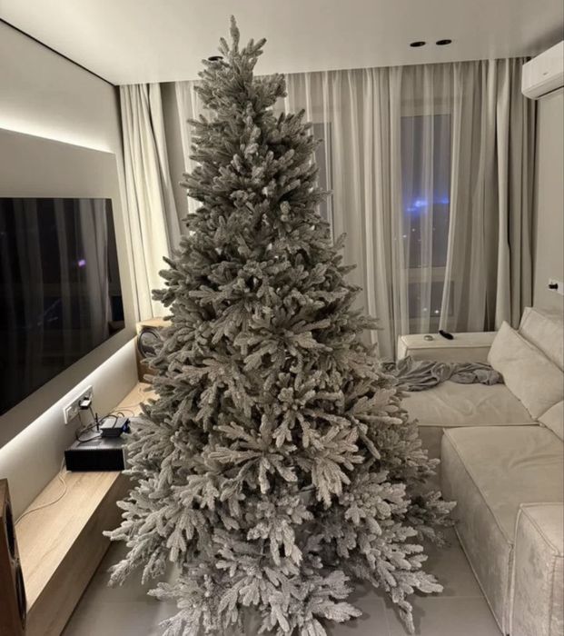 Елка искуственная заснеженая