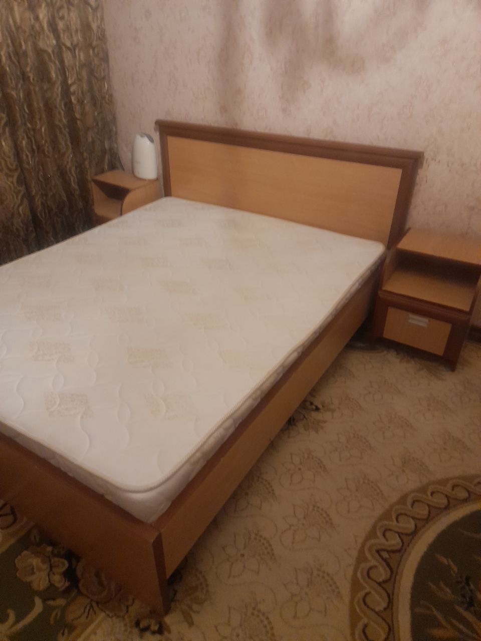 Спални гарнитур сотилади