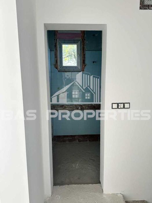 Къща в София-Банкя площ 243