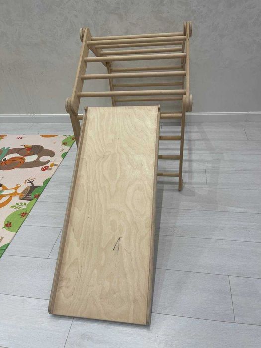 Детский спорткомплекс пиклера. Треугольник и горка-скалодром