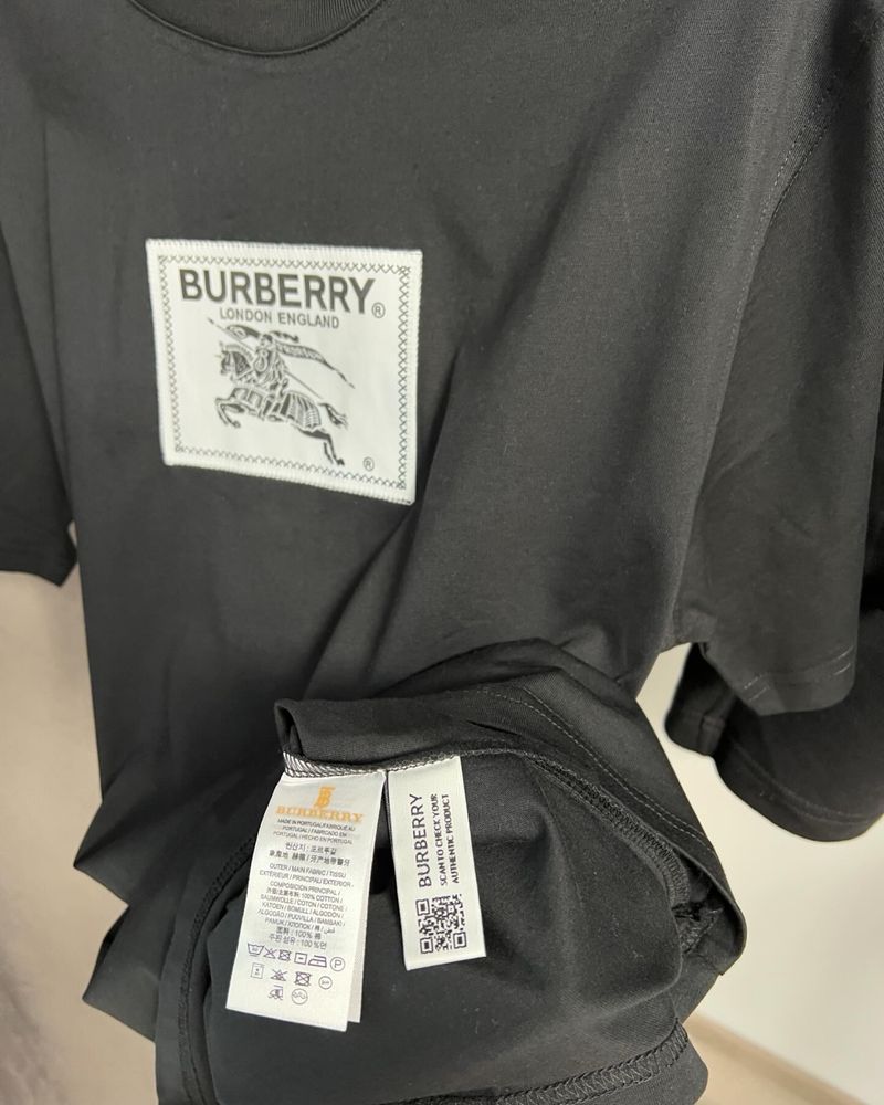 Compleu BURBERRY calitate 2024