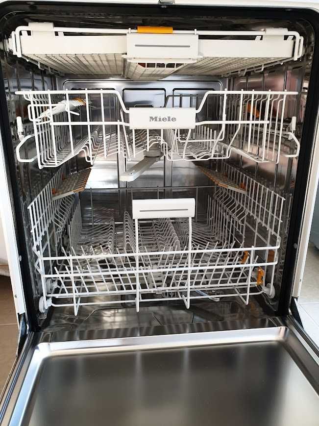 Miele Auto Open QuickPower Wash Съдомиялна - Частично Вграждане