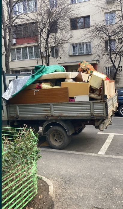 Transport moloz la cerere avem și manipulanti