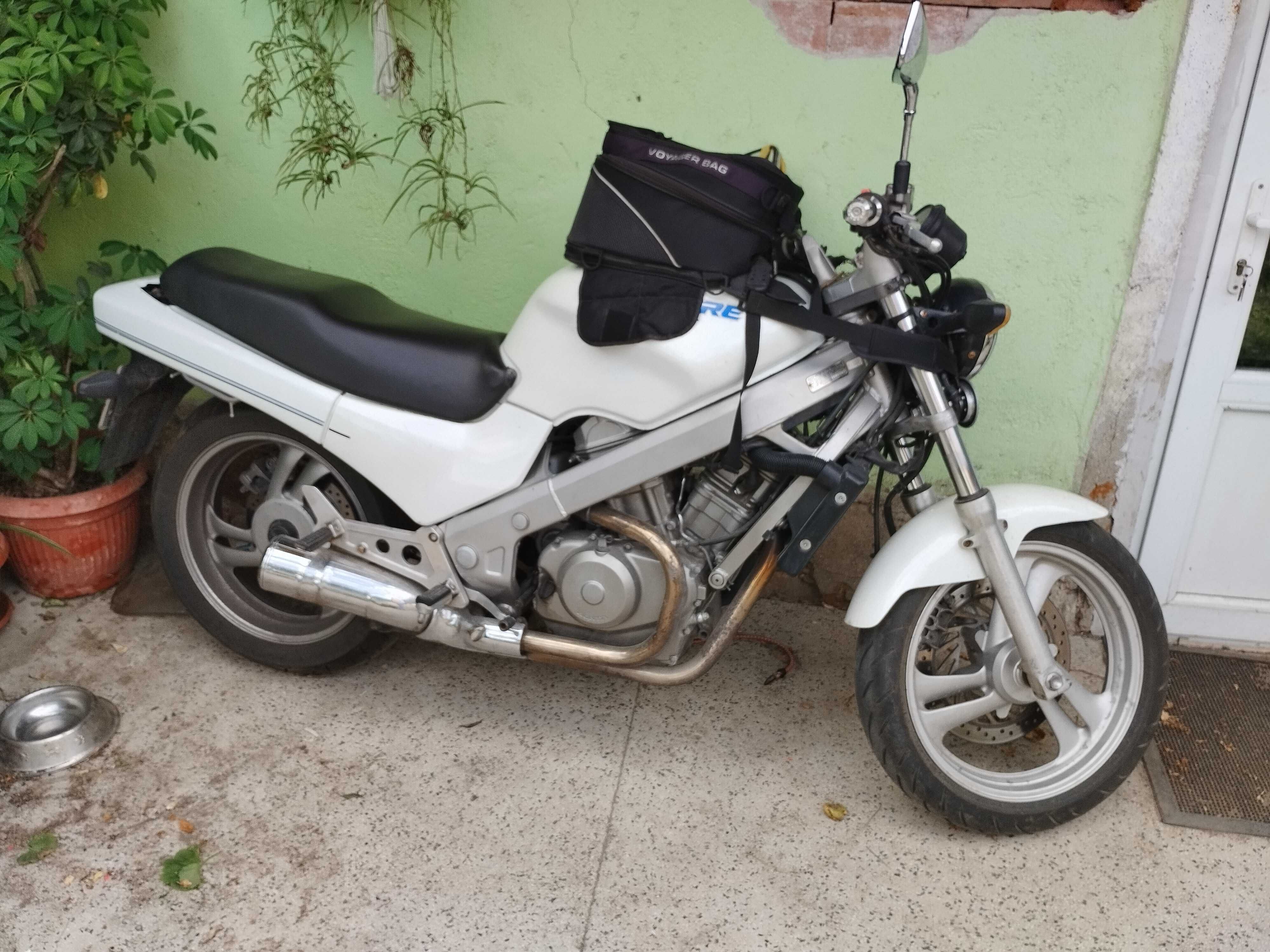 Honda. NTV revere