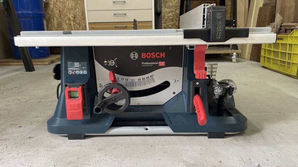 Циркуляр Bosch GTS 635-216 Professional, 1600 W, 216 мм