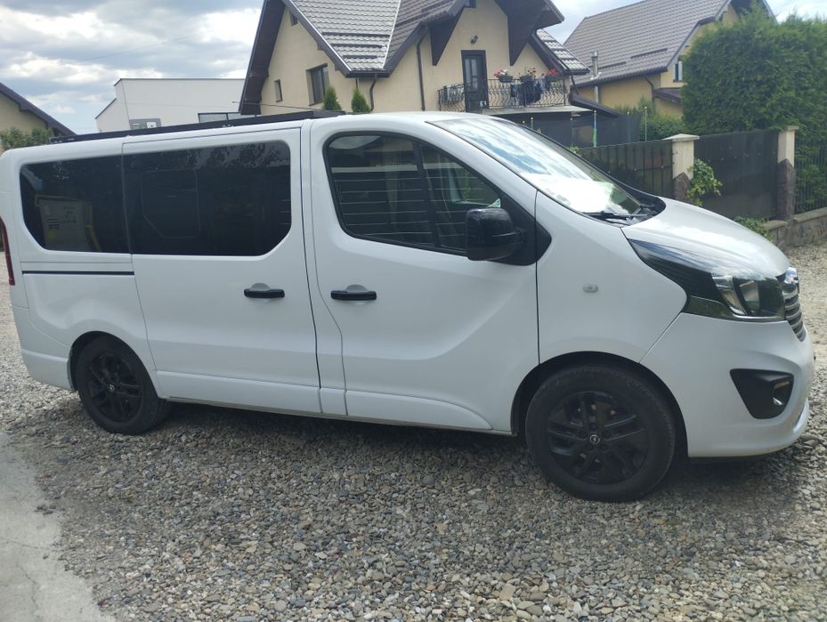 Opel Vivaro camper (variante)