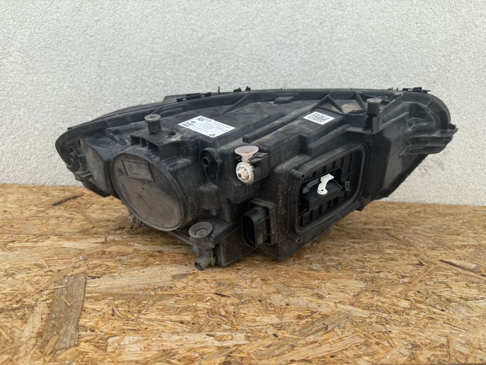 Far stanga Mercedes CLA W118 LED High Performance Original Europa