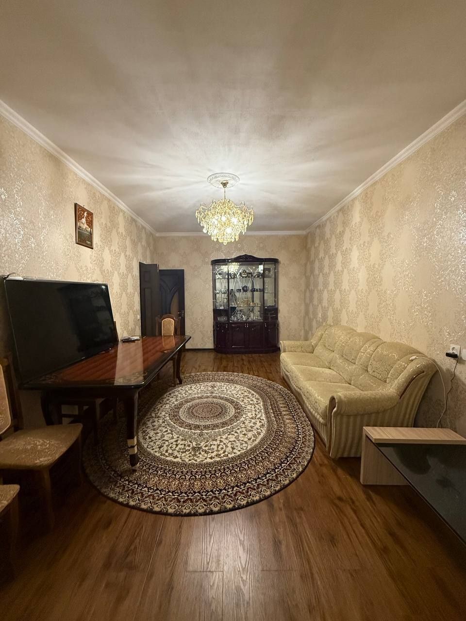 Продаётся 3х ком квартира на ул. С.Азимова, ор-р: 145 школа, 100м²