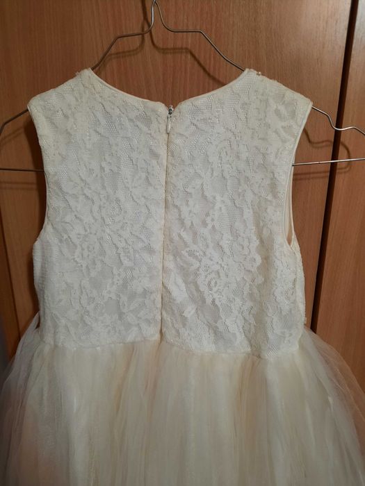Rochita dantela 140 cm rochie 10 ani