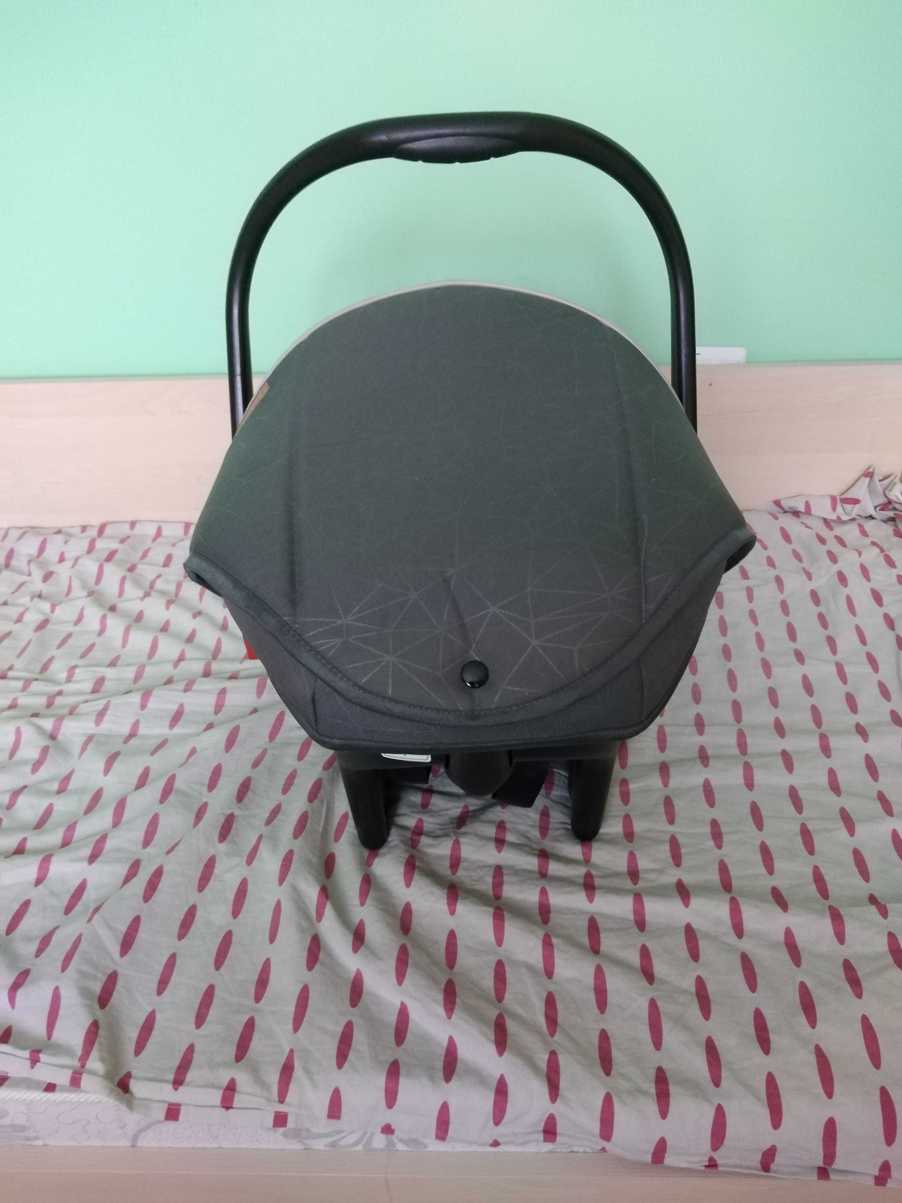 Столче /Кошница за бебе CHIPOLINO