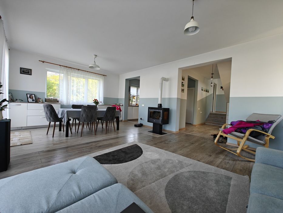 Vând casă la 15 km de Mărăști Cluj satul Pata