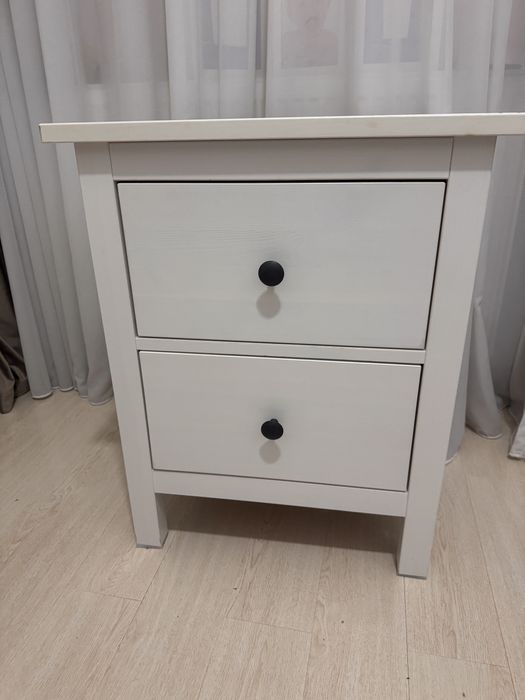 Vand noptiera ikea