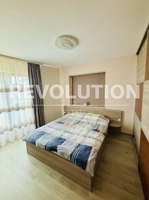 Тристаен апартамент в района на св. Константин и Елена!