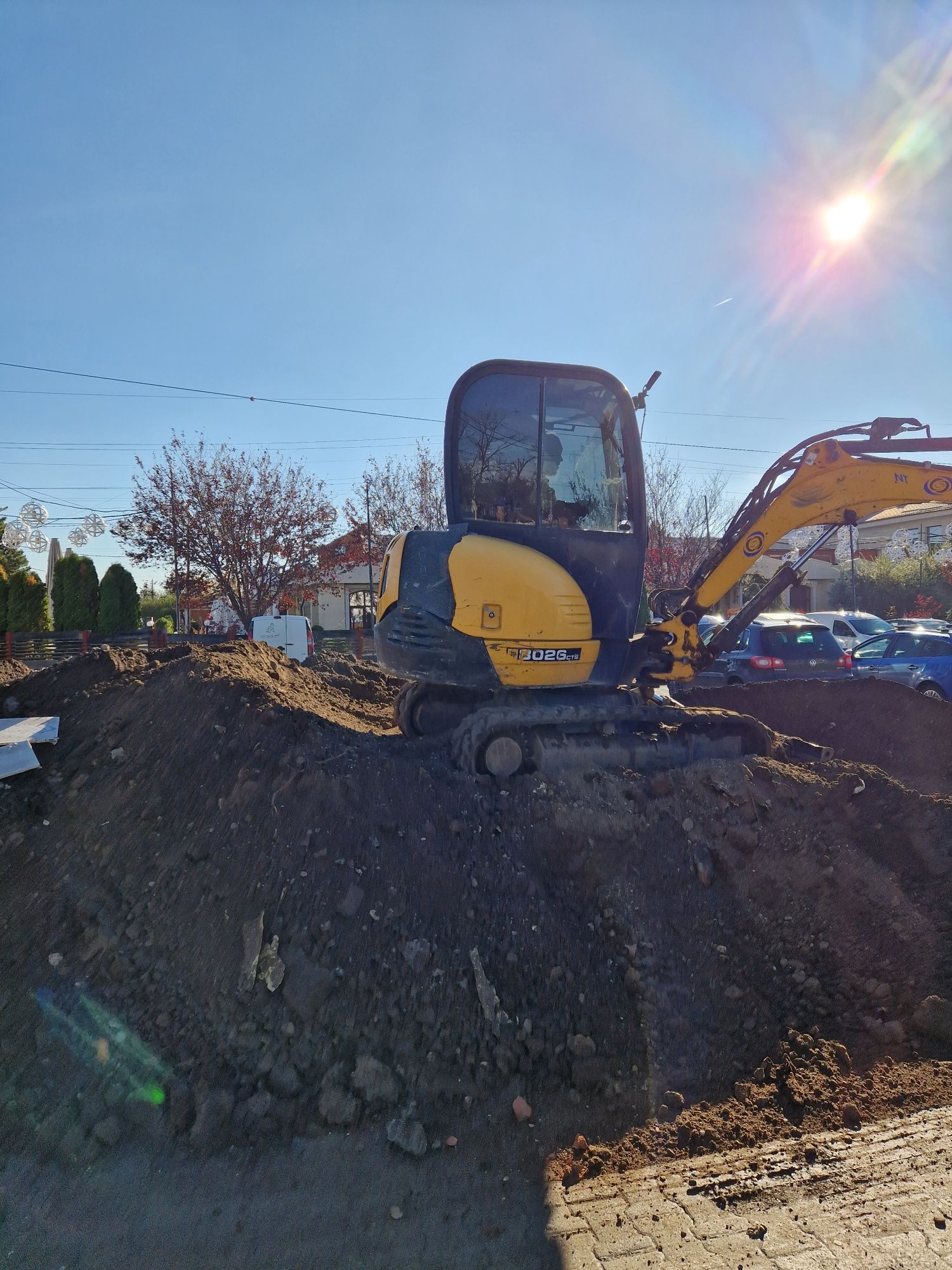 Miniexcavator/picon/moloz/agregate 3m³/ 5m³