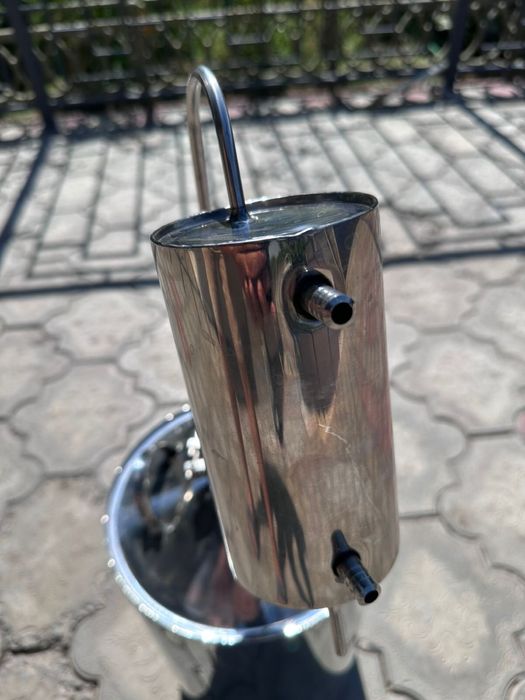 Продается Дистилляторный арпарат