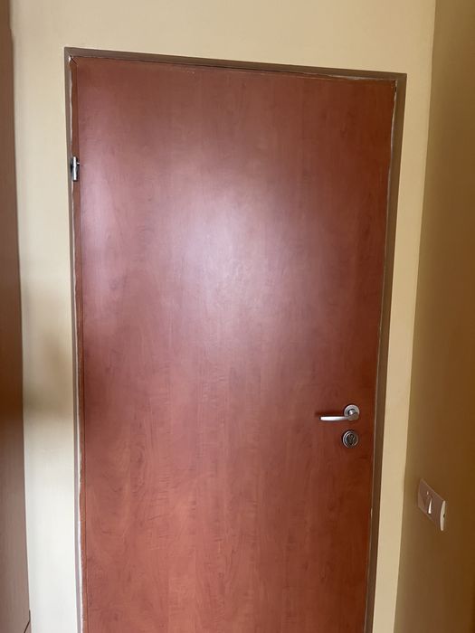 Usi de interior cu toc cu tot