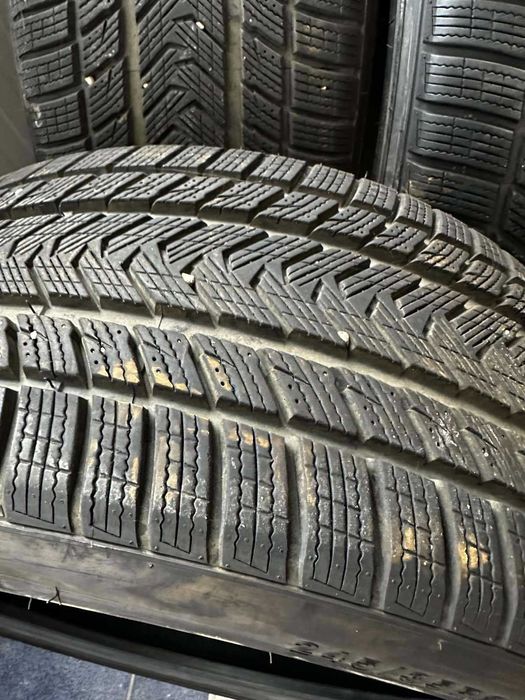 Продавам зимен спорт пакет  GRIPMAX SUREGRIP 245/35/20 и  305/30/R20