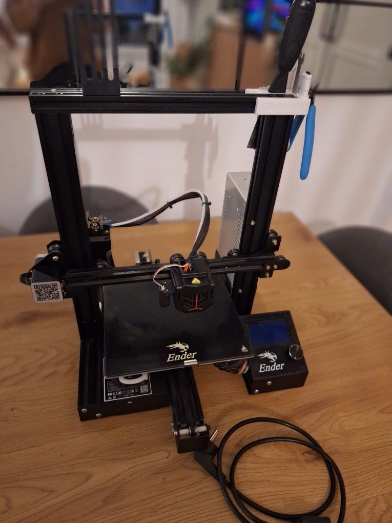 Imprimata 3D Ender Crealty 3 V2 Neo