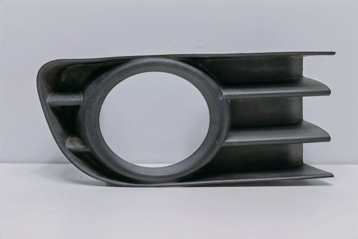 Grila  proiector dreapta 8200115118 Renault Megane a 2-a generatie