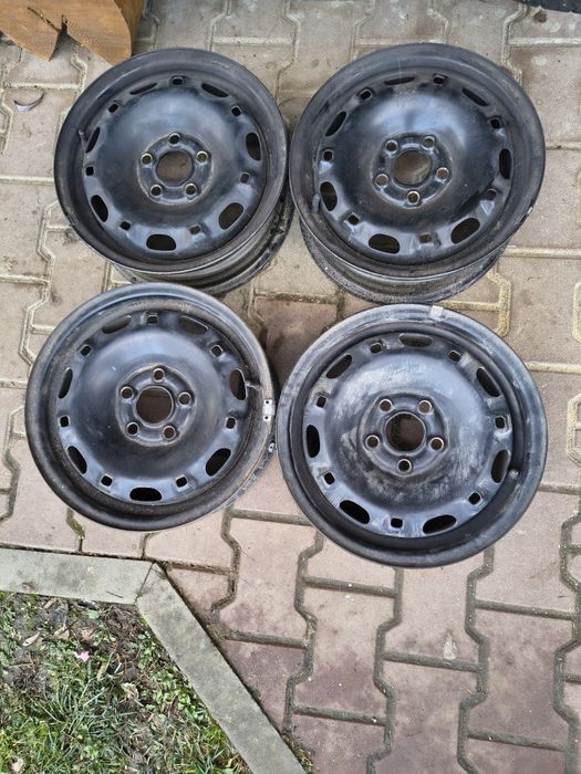 Vând 4 jante R14+2 seturi anvelope Michelin si Hankook/ totul 500 lei