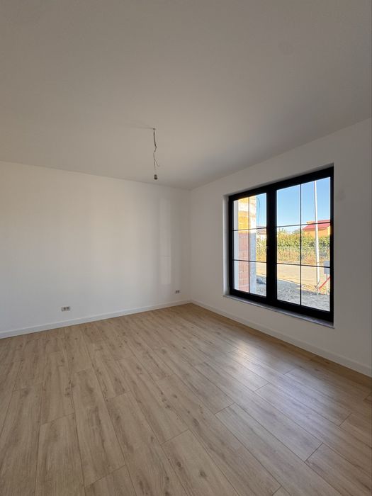 Casă nouă în Via Carmina, 160 mp suprafață construită, 420 mp teren