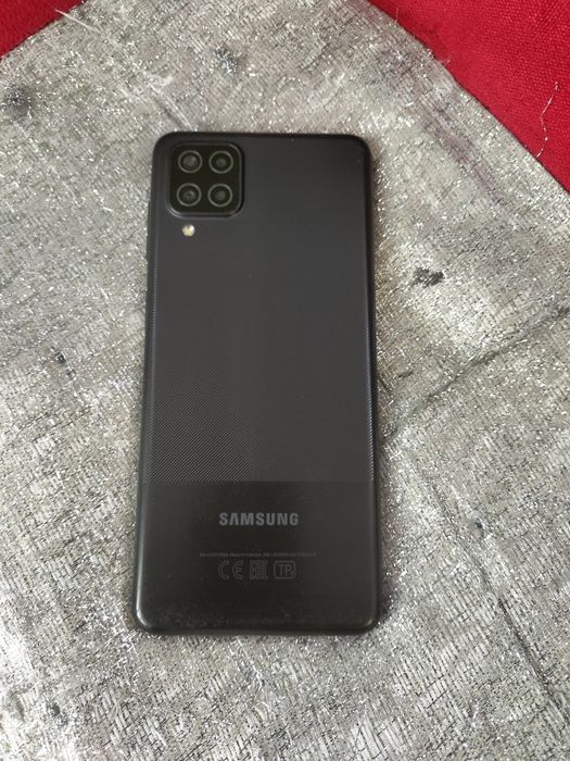 Samsung A12..64gb