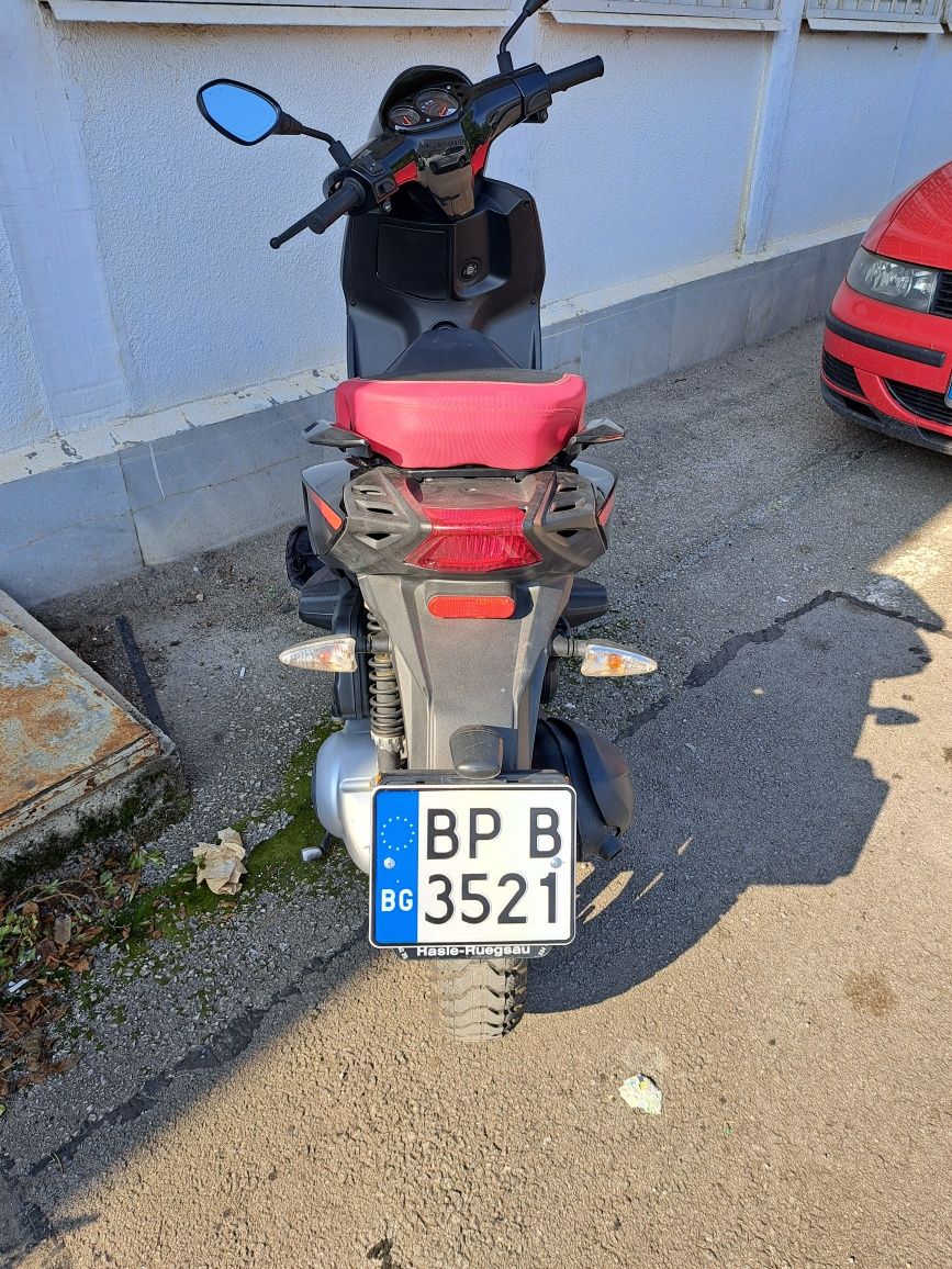 Aprilia SR MOTARD 125cc