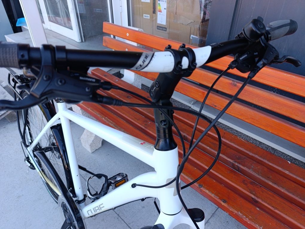 Алуминиево колело CUBE TOURING PRO 28/L
