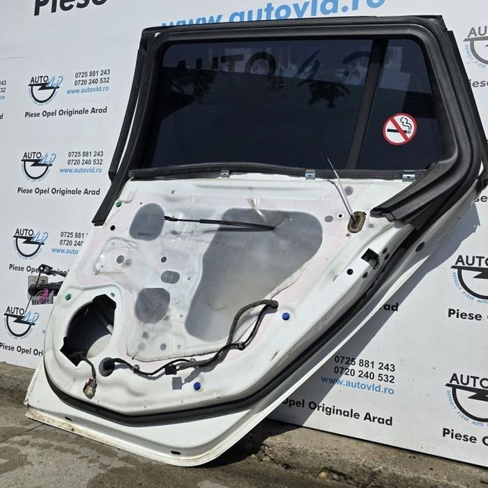Portiera usa alb Z40R dreapta spate Opel Insignia A