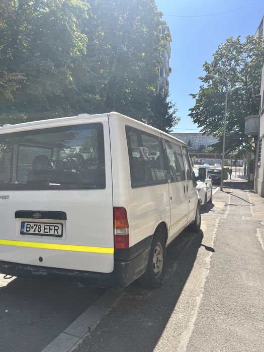 Ford transit 8+1