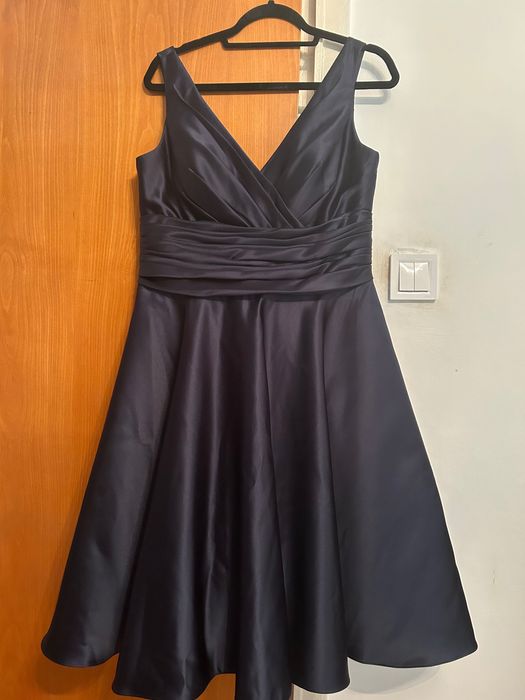 Rochie elegantă bleumarin de ocazie
