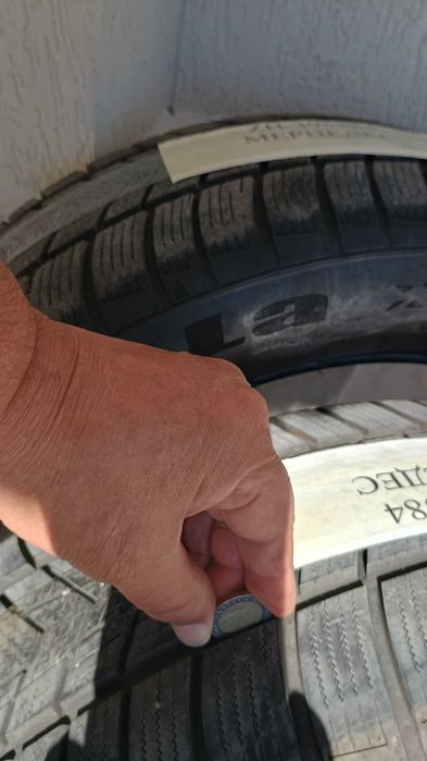 Зимни гуми  235/55/18