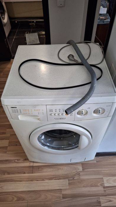 Стиральная машина Zanussi