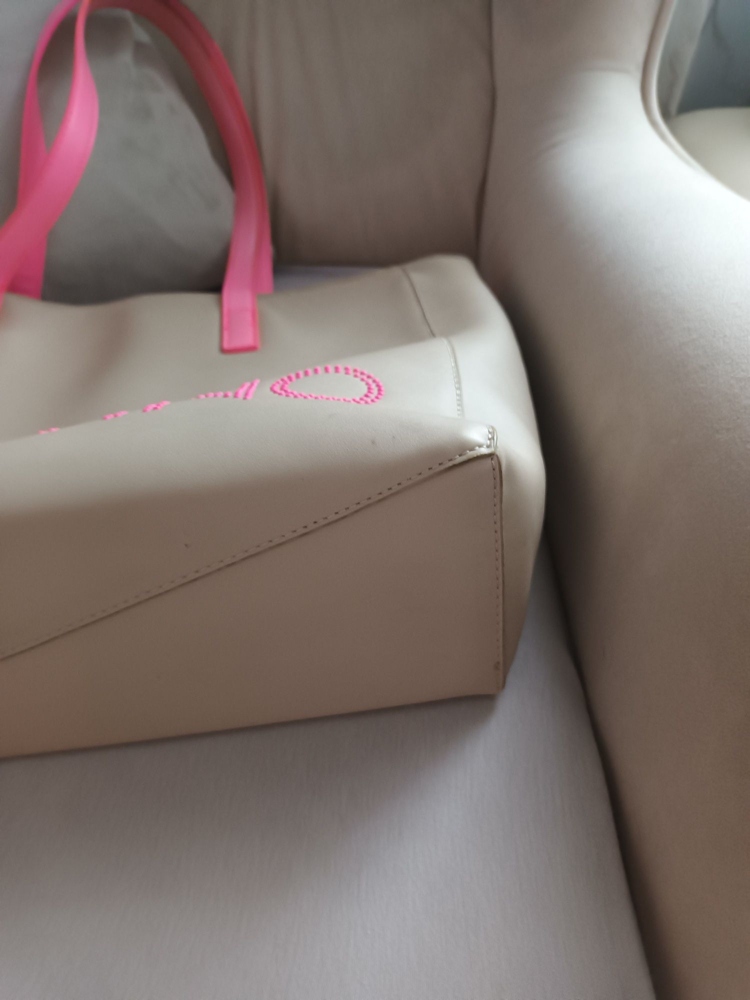 Оригинална чанта Valentino