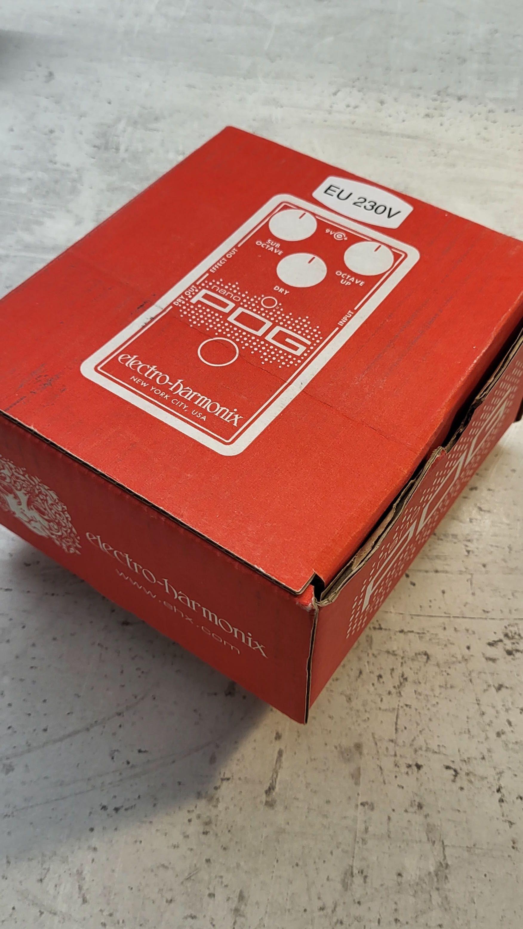 Китарен ефект октавер Electro Harmonix Nano POG