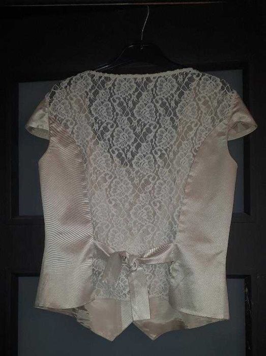 Bluza de ocazie aurie cu dantela