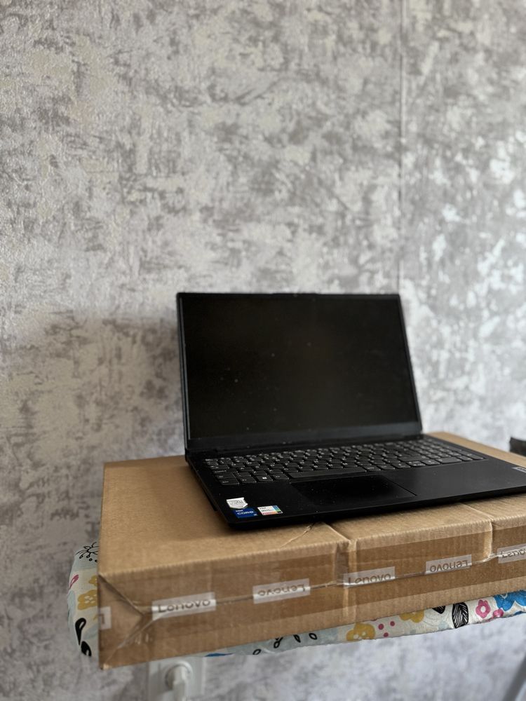 Lenovo Core I5 srochno sotiladi arzongga bervoramiz
