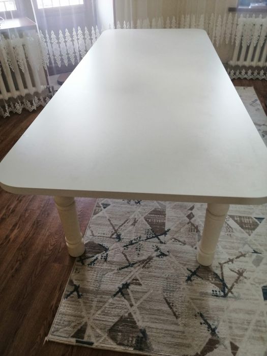 Столы в гостиную