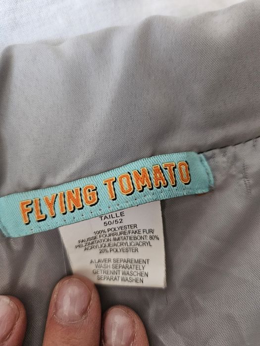 Pardesiu gri cu nasturi