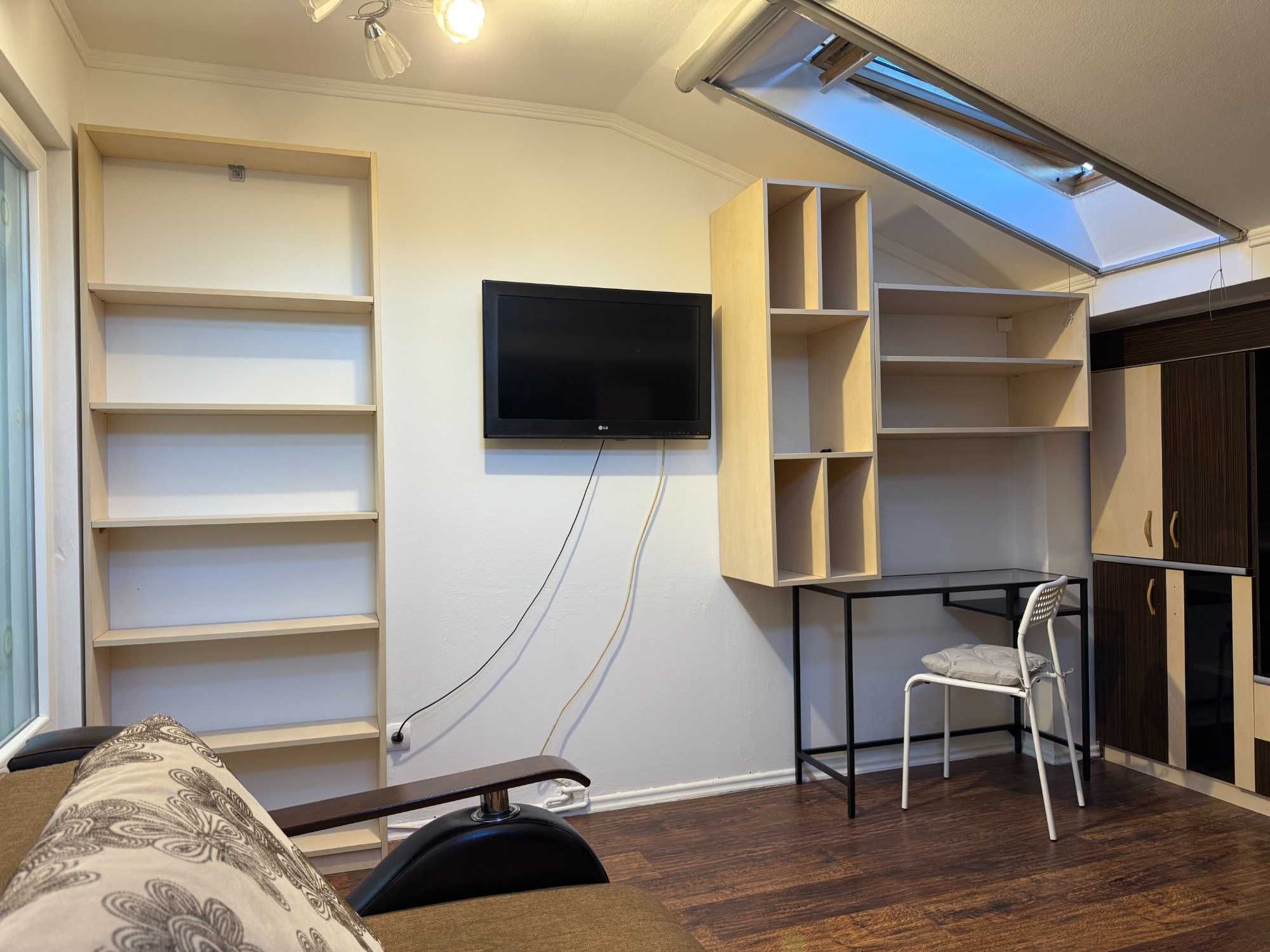 Inchiriez apartament cu 2 camere sagului / shopping city
