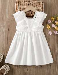 Детска рокля в бяло