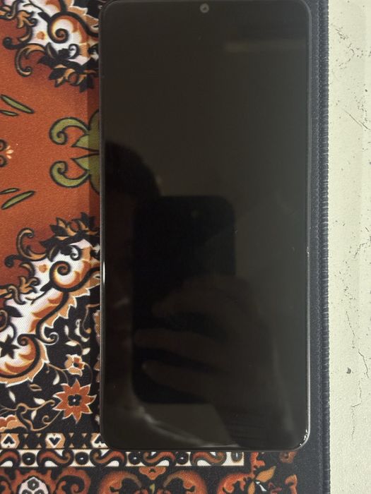 Vivo y27s 8+8. Как новый