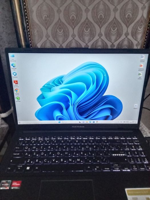 Продам ноутбук новый